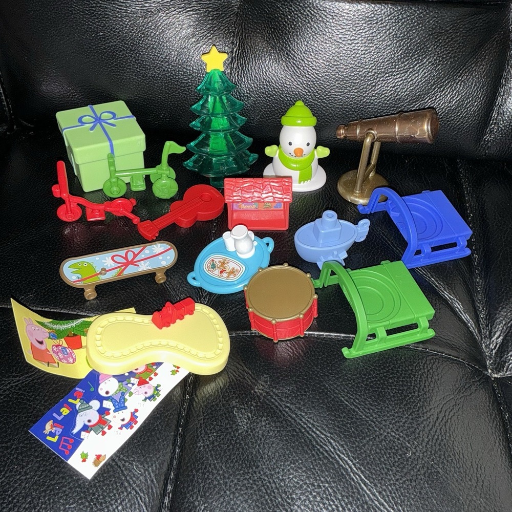 PEPPA PIG Christmas Advent Calendar Toy Lot Tree Sled Snowman